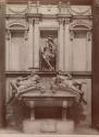 Firenze - Cappelle Medicee. Monumento a Lorenzo di Medici