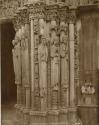 Cathédrale de Chartres . - Pilastres du Portail Royal