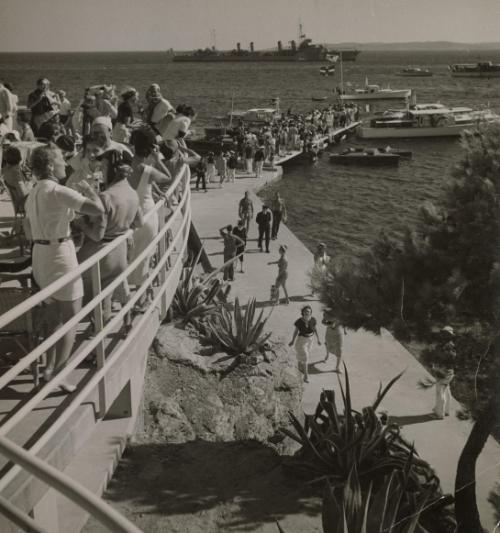 Regatta on the pier at Val d'Esquieres, France