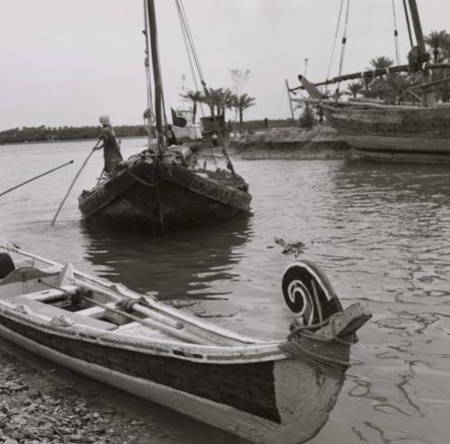 Boats from all seas on the Schatt-Al-Arab, Iraq
