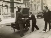 Untitled (Mobile piano player), London, England