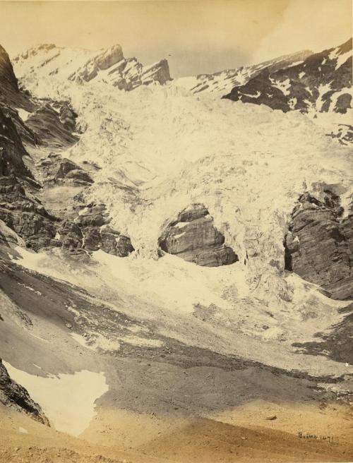 Glacier below the Manirung Pass