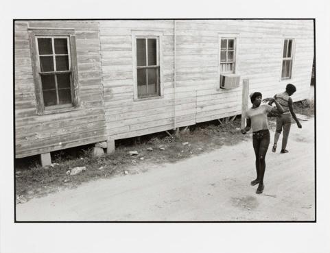 © Danny Lyon. Image courtesy of the Ruth and Elmer Wellin Museum of Art at Hamilton College, Cl…