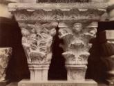 Cloître de Saint-Trophime à Arles, Chapiteaux de Colonnettes reliés par un Talloir
