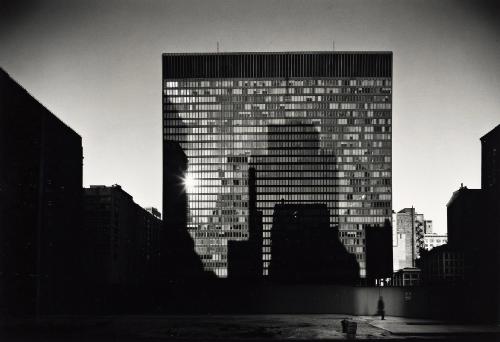 Mies van der Rohe Building, Chicago