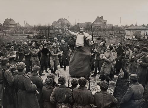 Entertaining the Troops, 1941-45