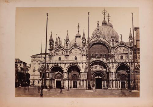 Chiesa di S. Marco, Facciata principale