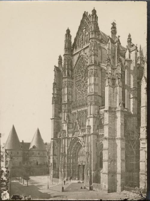 Beauvais Cathedral, exterior detail, raking view of south transept façade and portal with rose window