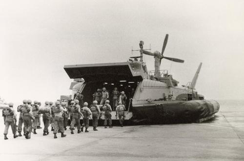 The Iranian Navy: 22,000 men, 3 destroyers, 4 frigates, 4 corvettes, 5 patrol boats, 5 dredgers, 2 landing craft, 14 hovercraft, 1 submarine. Because of a lack of spare parts, the navy is said to take apart certain ships in order to repair others, according to the U.S. military attaché in Tehran. A hovercraft doing a landing exercise at Kark, February 1978