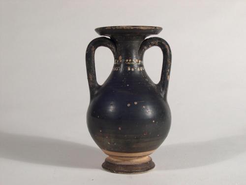 Gnathian miniature amphora